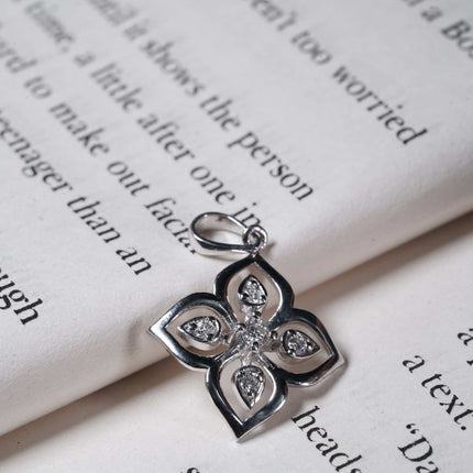 Flower Flex Silver Petal Necklace | Trendy Pendant Jewellery